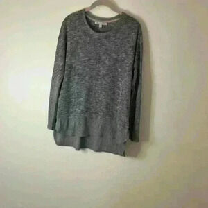 Piper &Taylor grey high / low sweater